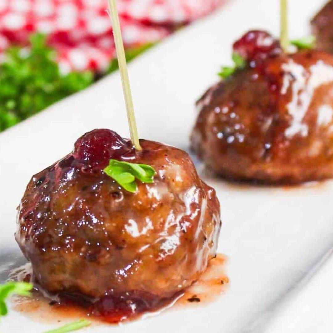 Cranberry Glazed Turkey Meatballs that Wow Every Time