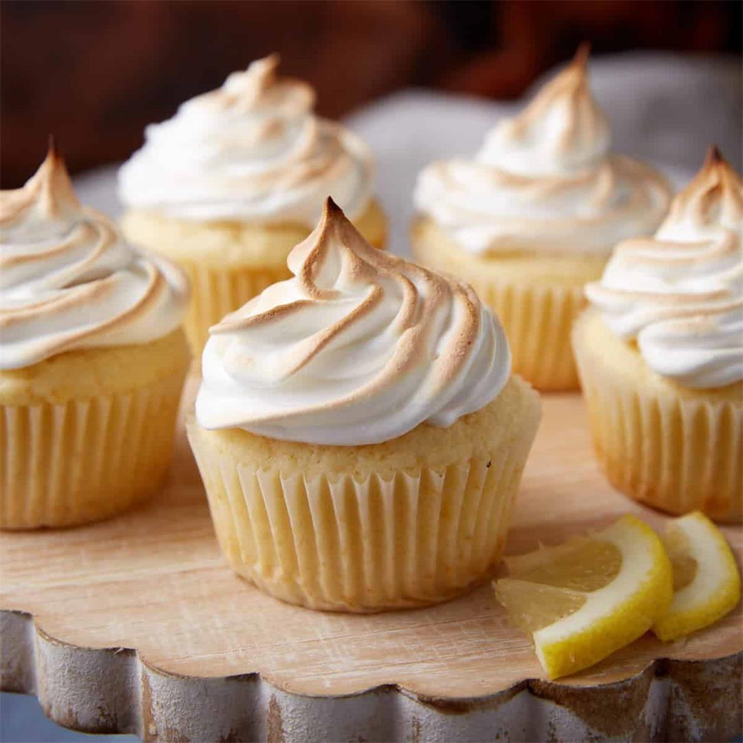 Sweet and Tangy Lemon Meringue Cupcakes