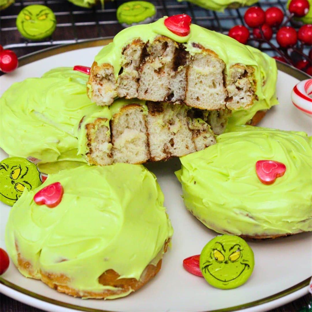 Air Fryer Grinch Cinnamon Rolls