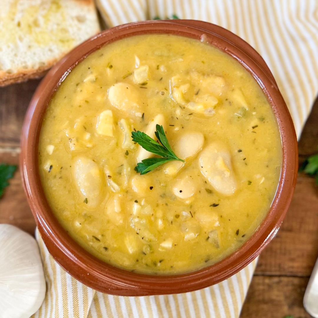 Creamy GARLIC Butter Bean Soup | No Dairy + Gluten Free Recipe