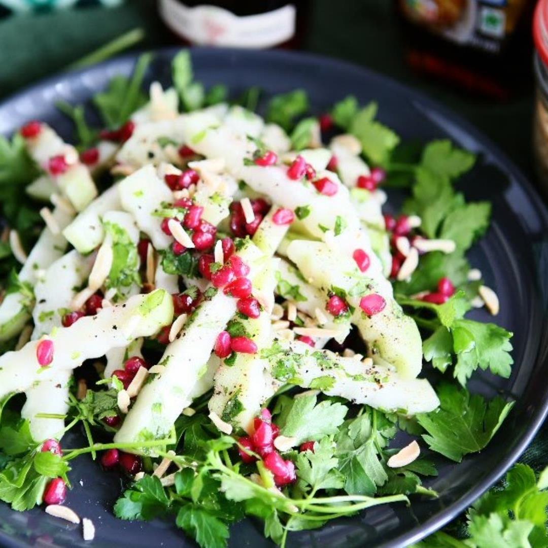 Kohlrabi Salad with Pomegranate