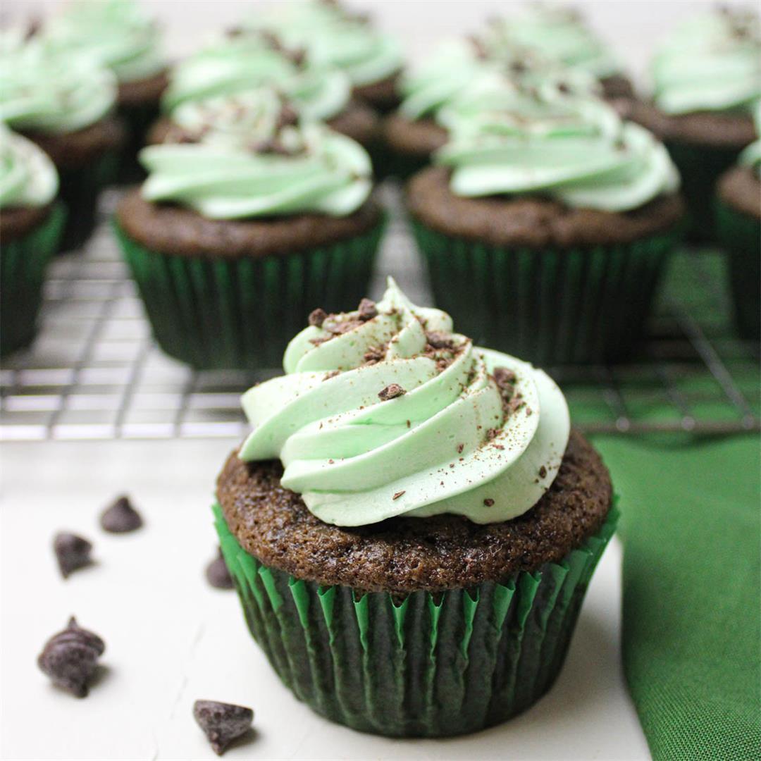 Vegan Chocolate Cupcakes With Peppermint Frosting