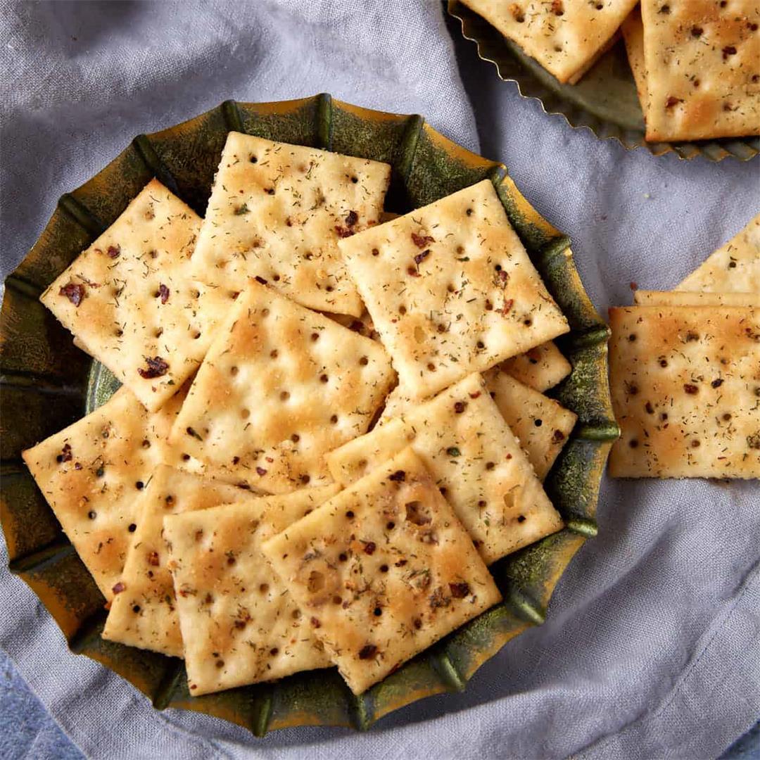 Fire Cracker Recipe with Saltines