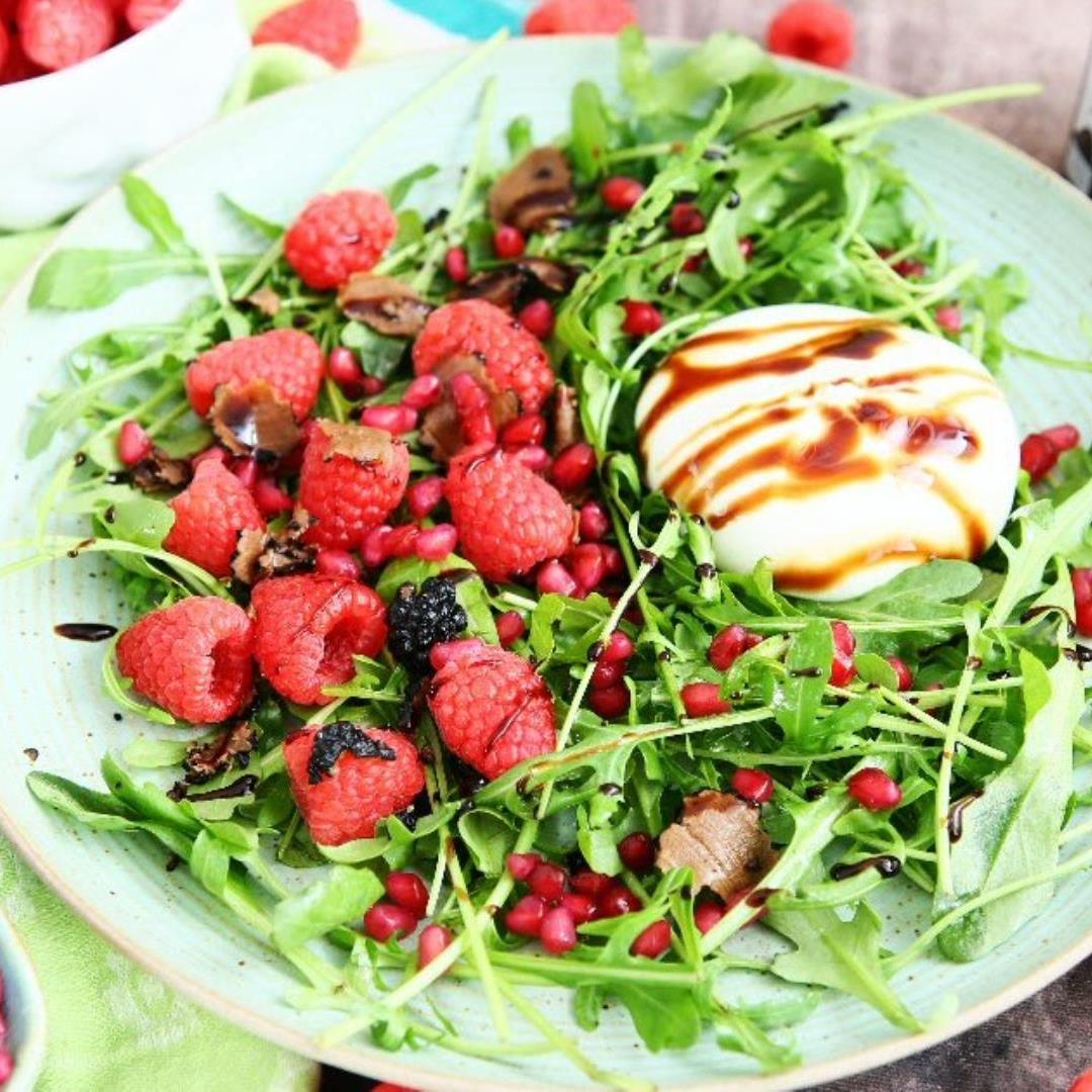 Burrata Arugula Salad with Raspberries and Truffle