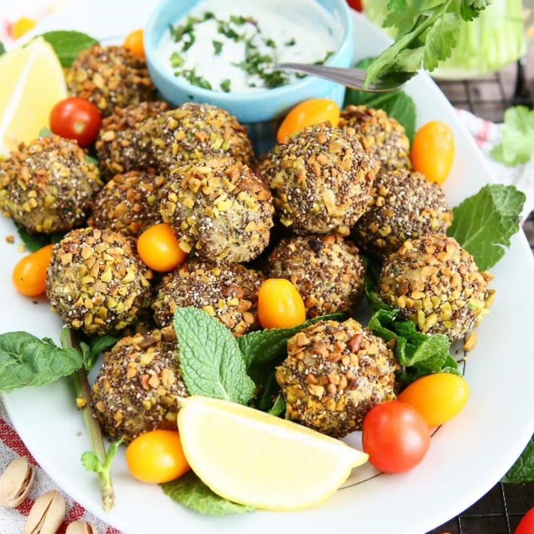 Baked Falafels with Chia and Pistachio