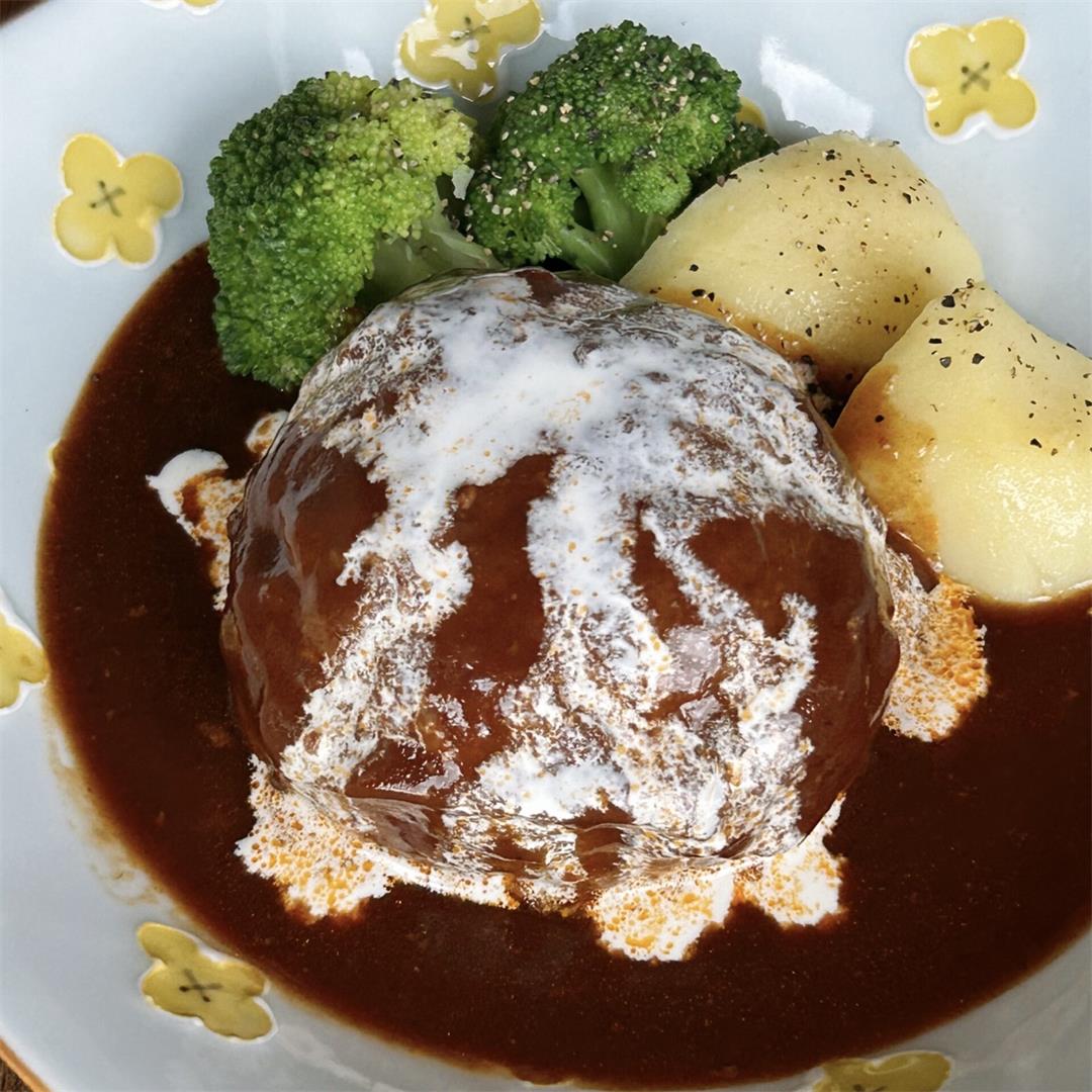 Hamburger steak recipe topped with Demi glace sauce(Hambagu) Ja