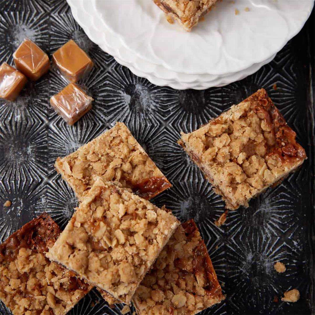 Gooey Carmelita Bars with Caramel, Chocolate and Oatmeal