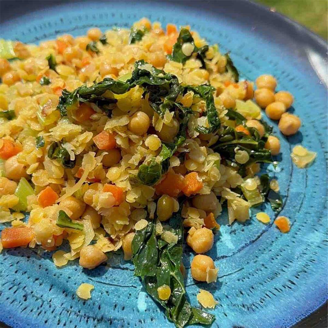 Simple Vegan Warm Salad Recipe with Chickpeas & Lentils -