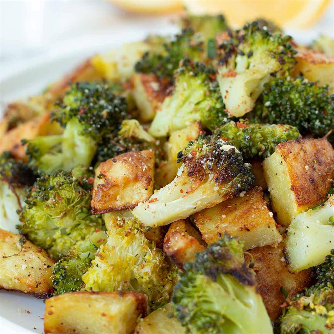 Oven Roasted Potatoes and Broccoli