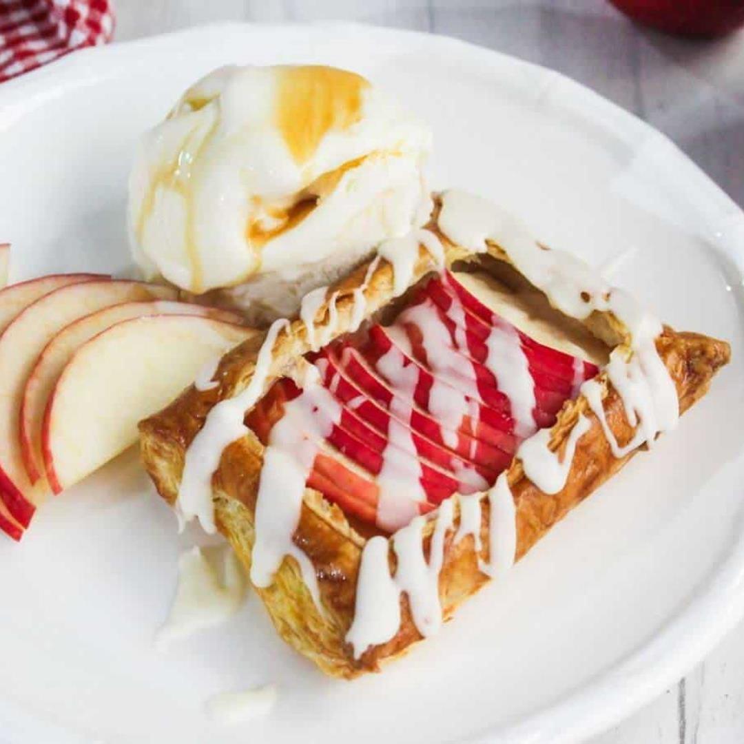 Apple Puff Pastry Tart in Air Fryer