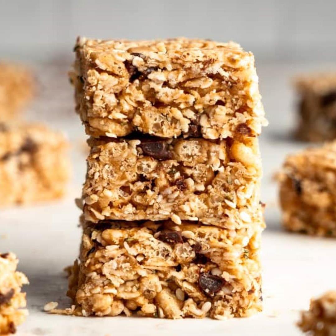 Chewy Chocolate Chip Granola Bars