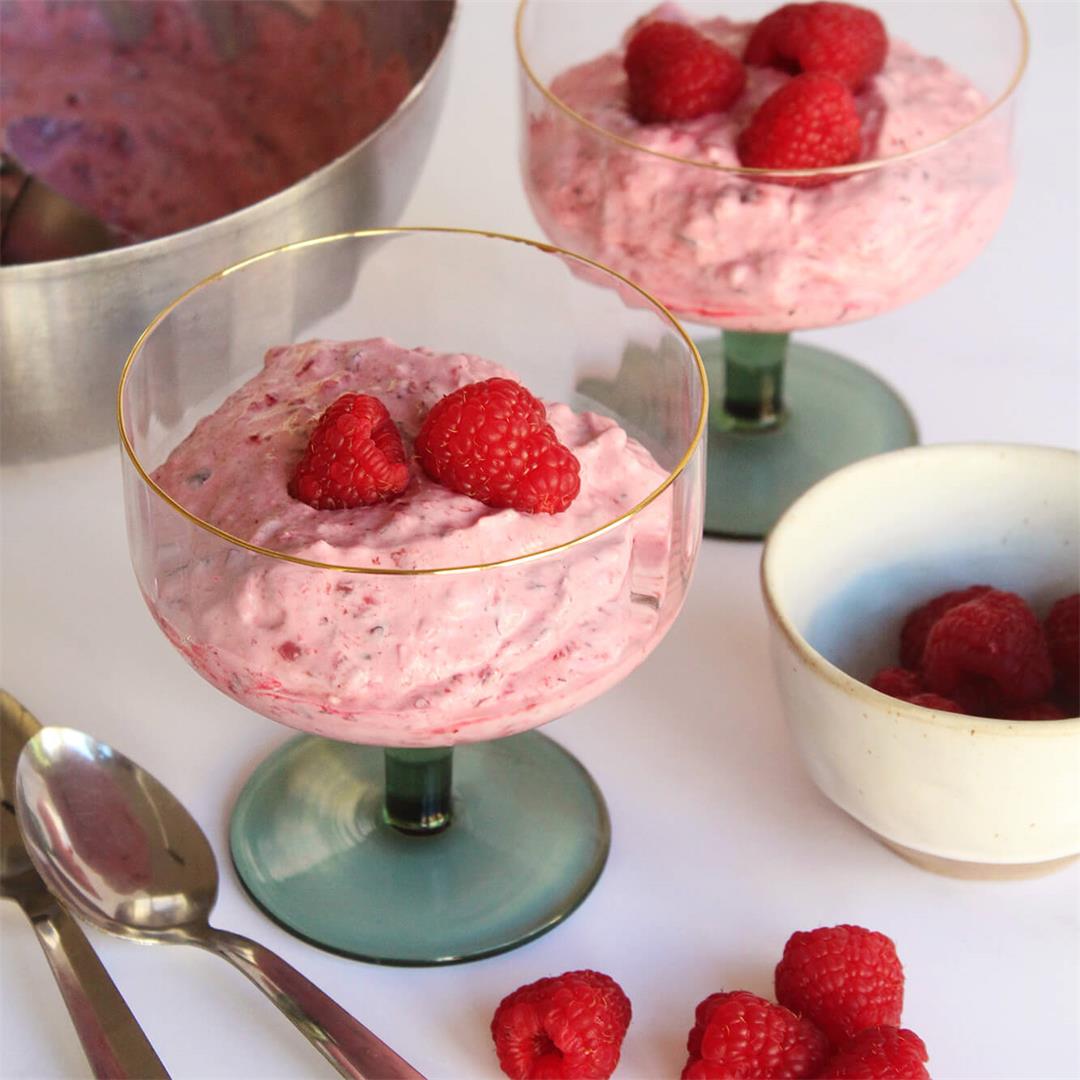 Cupid's clouds, a Valentine's day dessert