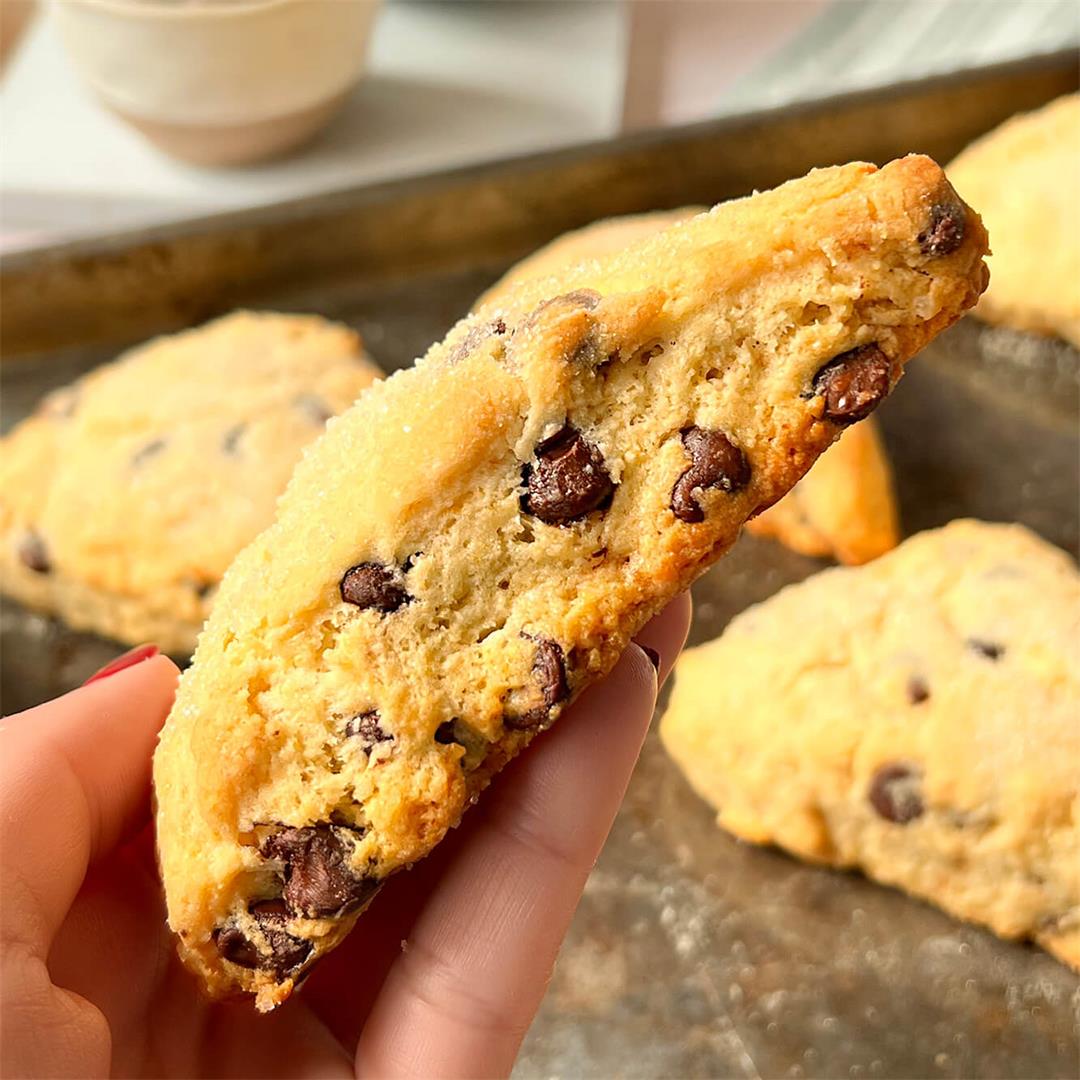 Chocolate chip scones