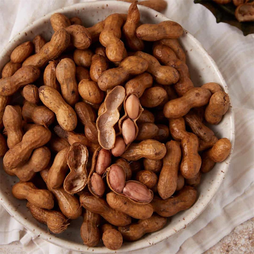 Southern Boiled Peanuts in a Dutch Oven