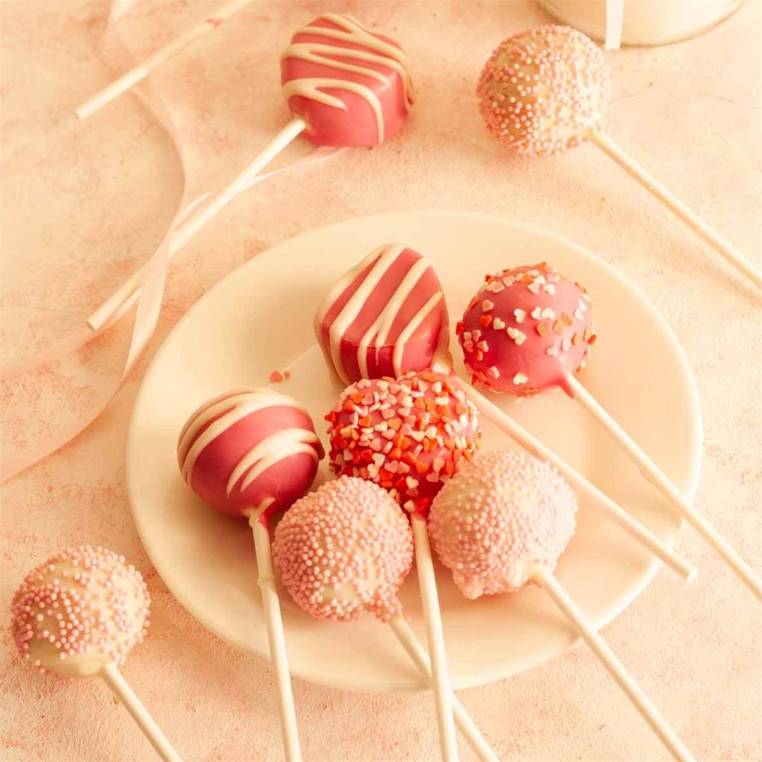 Easy Valentine Cake Pops