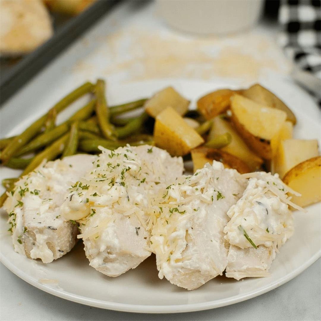 Garlic Sheet Pan Chicken with Vegetables