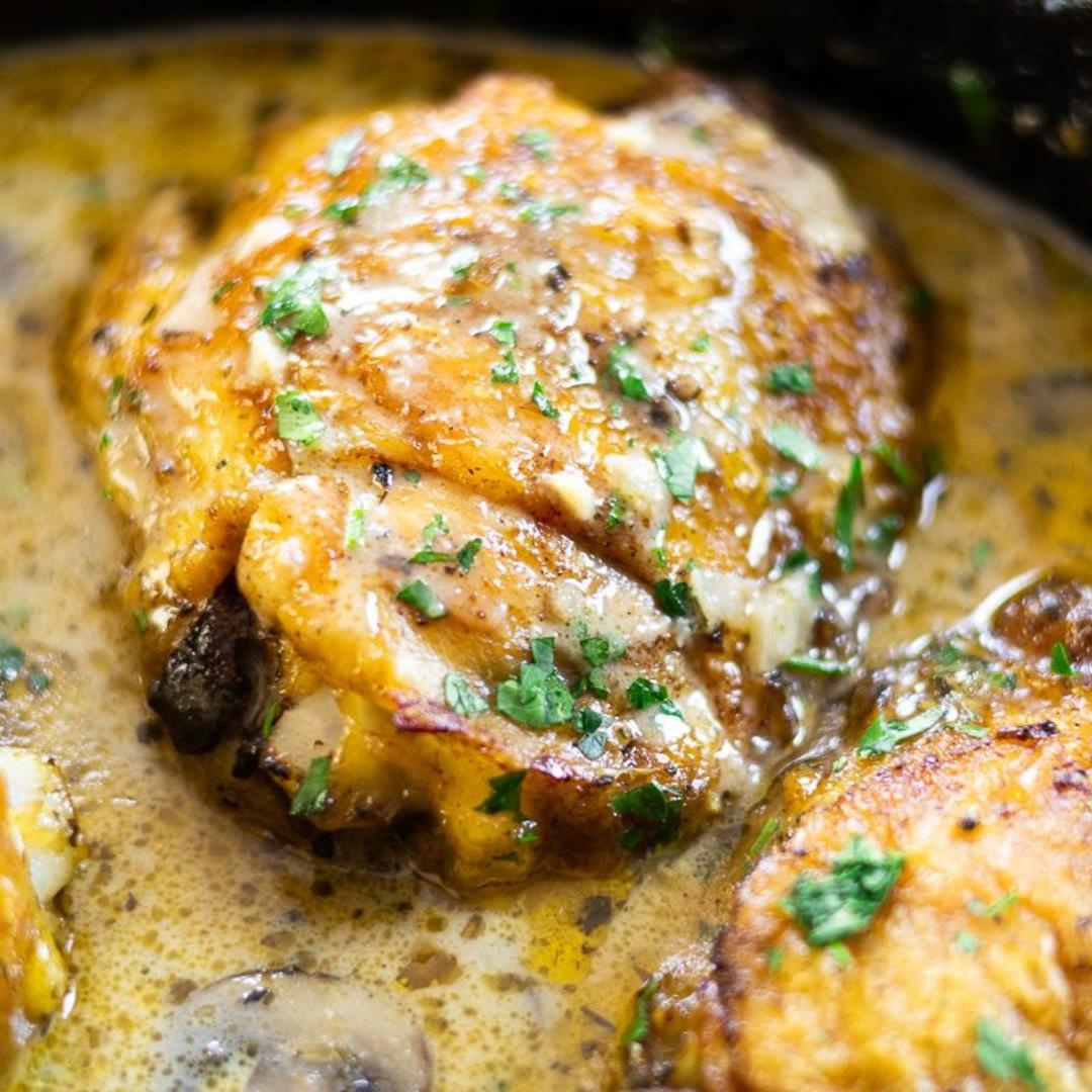 One-Pot Chicken Thighs & Gravy