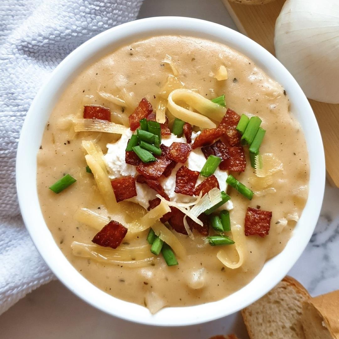 Chili's Loaded Baked Potato Soup Recipe (The BEST Copycat!)